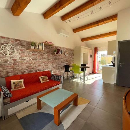 Maison F2, Neuve Au Calme Avec Jardinet La Crau Exteriér fotografie