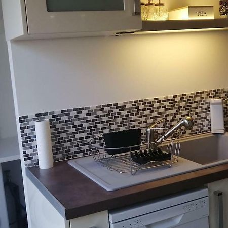 Maison F2, Neuve Au Calme Avec Jardinet La Crau Exteriér fotografie